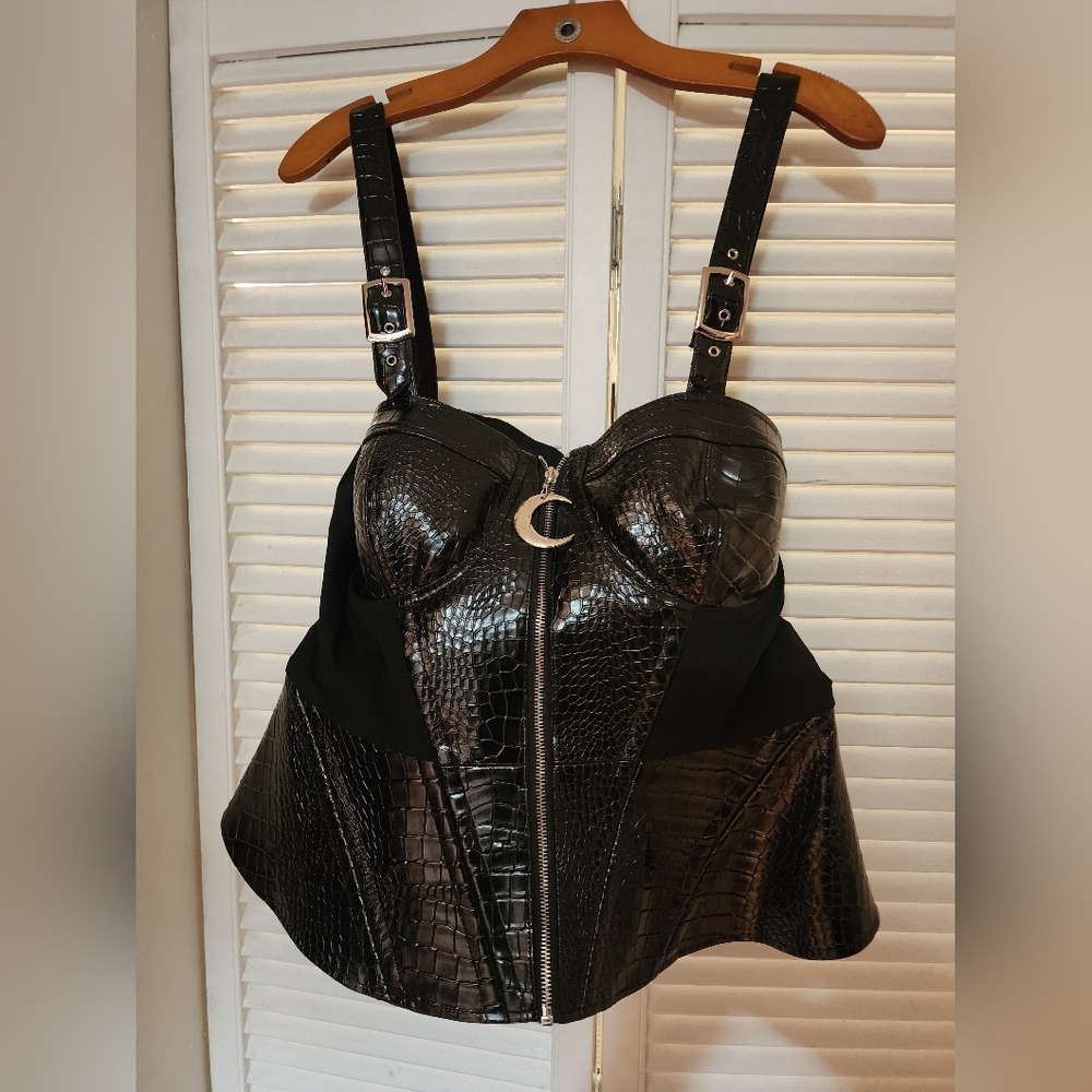 Black Vinyl Alligator Print Peplum Goth PVC top w/Moon zipper. 3X